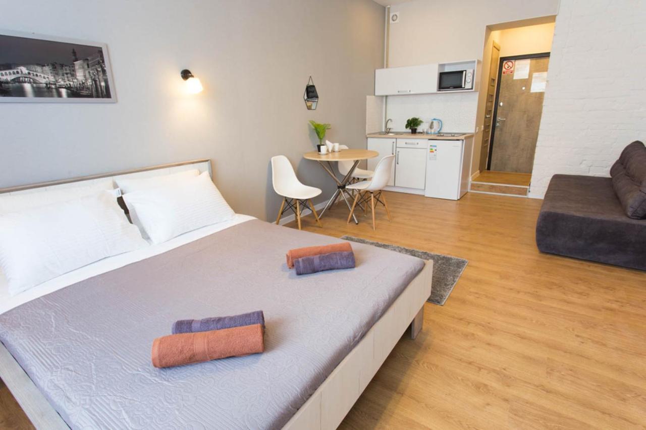 Modern Studio, Metro Yaroslava Mudroho And Universytet - Chernyshevska Str 95-2 Apartment